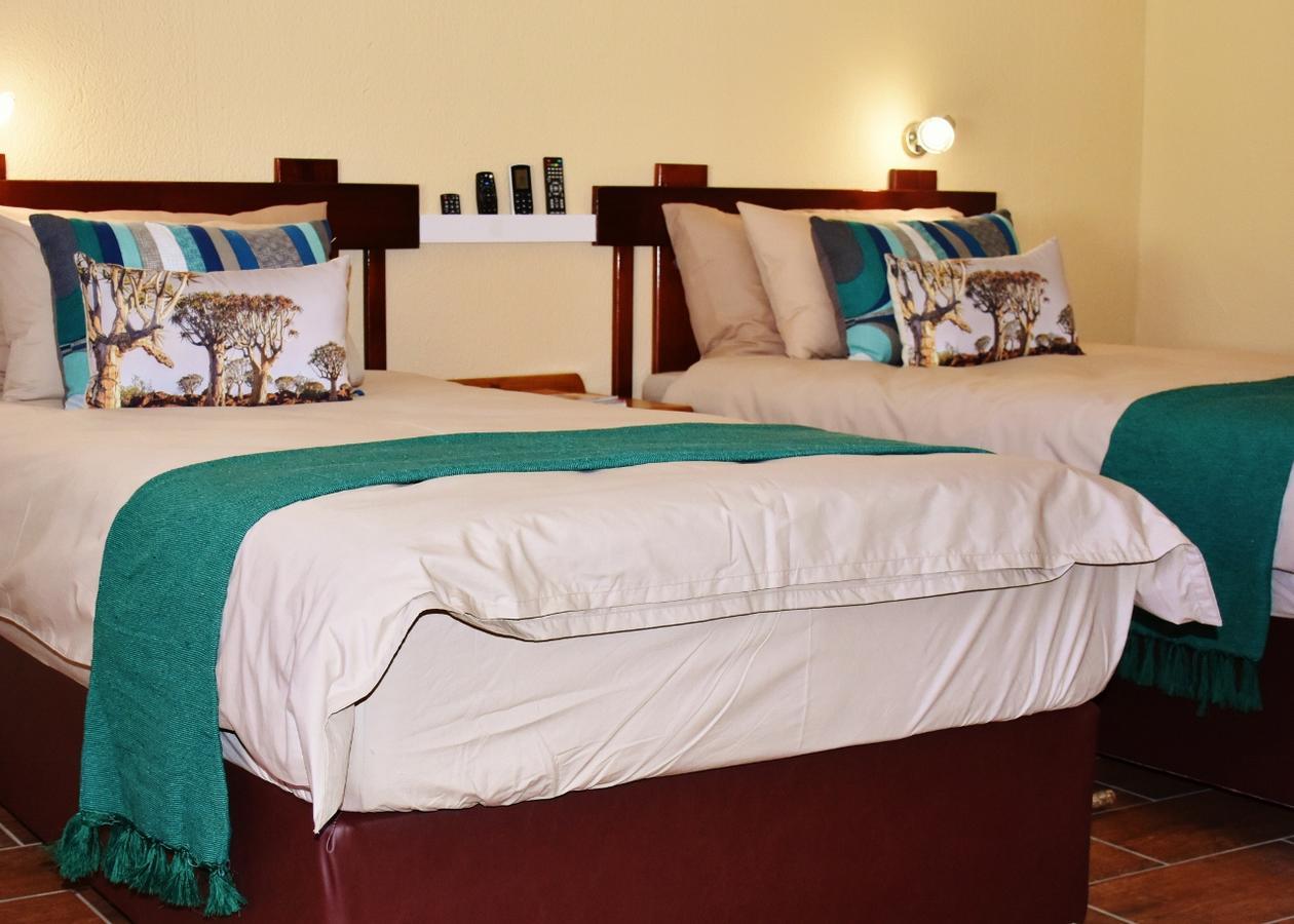 Kamaku Guesthouse Cc Otjiwarongo Dış mekan fotoğraf