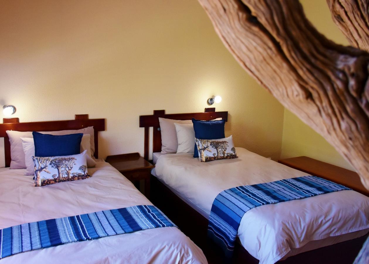 Kamaku Guesthouse Cc Otjiwarongo Dış mekan fotoğraf