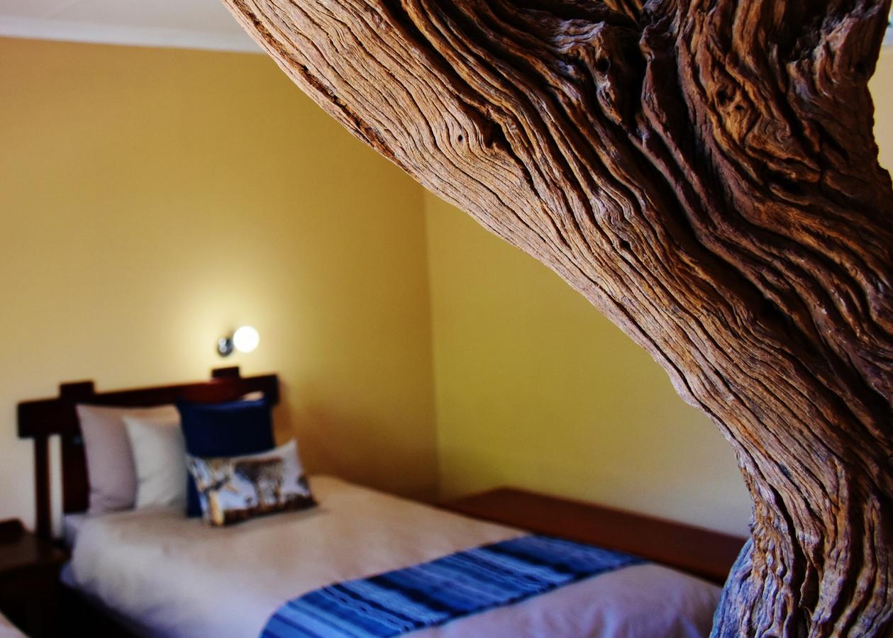 Kamaku Guesthouse Cc Otjiwarongo Dış mekan fotoğraf