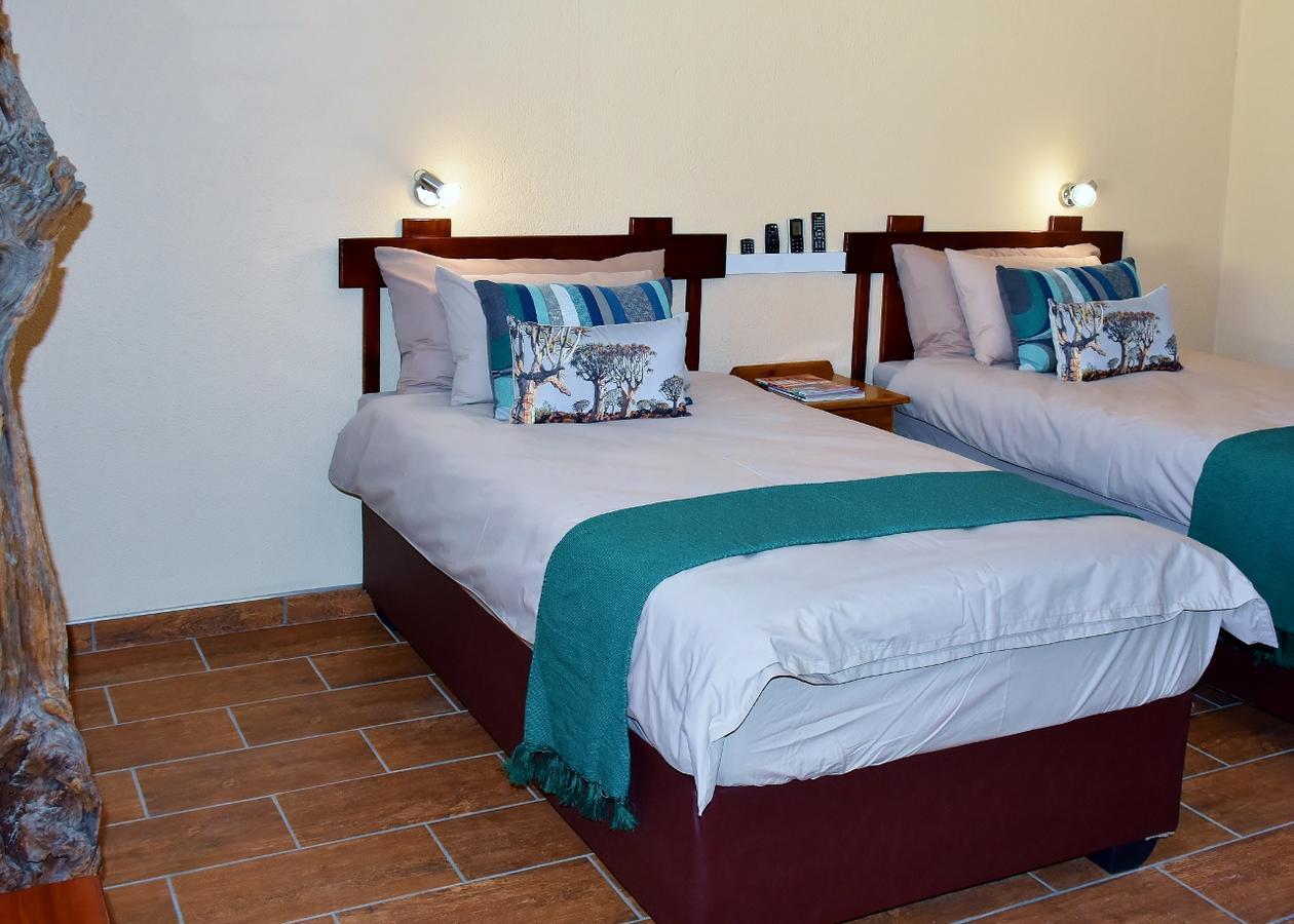 Kamaku Guesthouse Cc Otjiwarongo Dış mekan fotoğraf