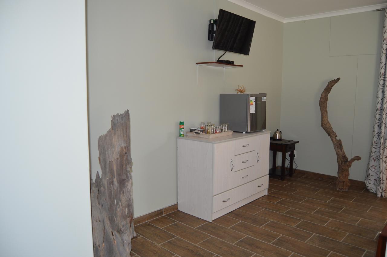Kamaku Guesthouse Cc Otjiwarongo Dış mekan fotoğraf