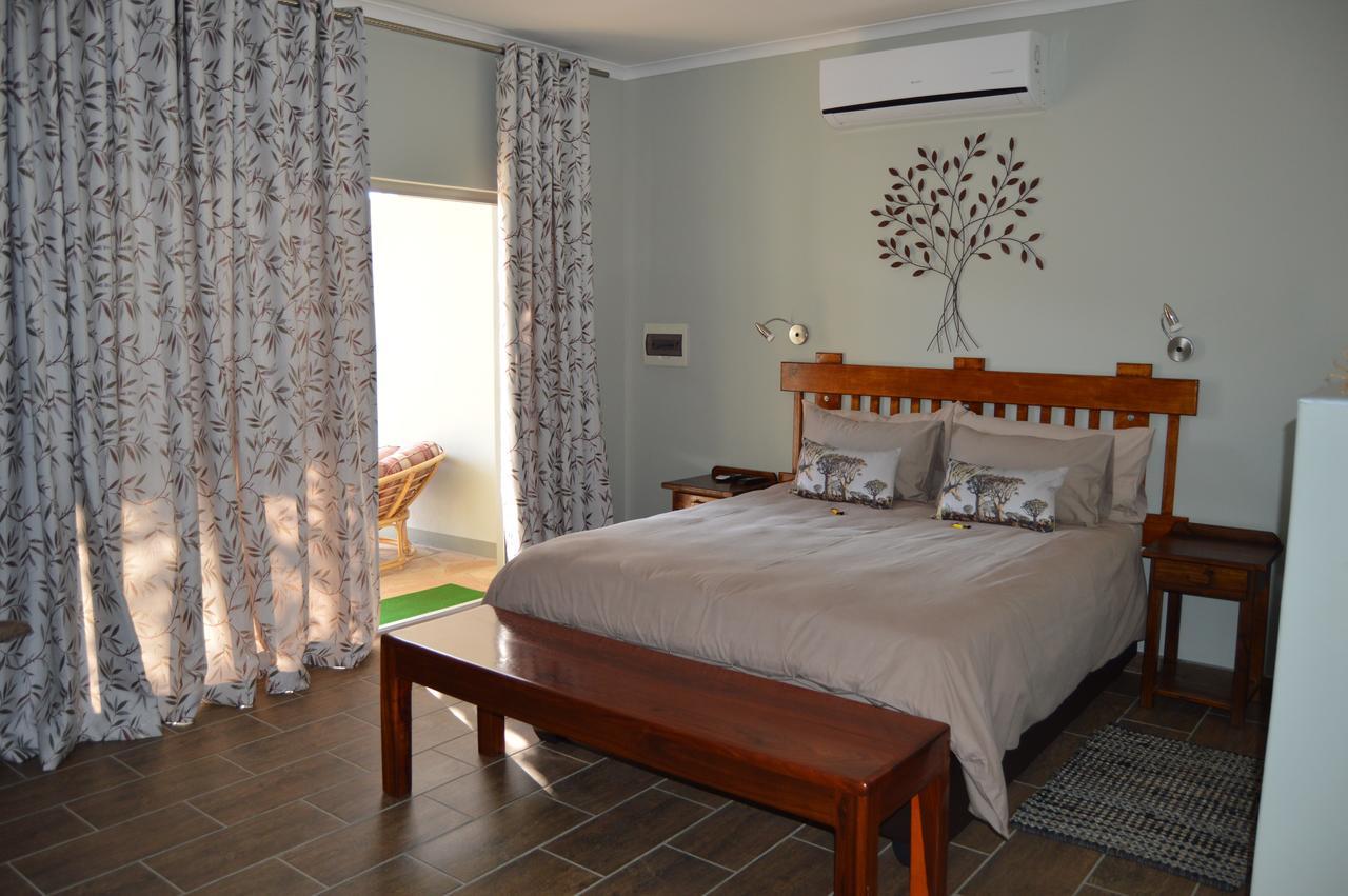 Kamaku Guesthouse Cc Otjiwarongo Dış mekan fotoğraf