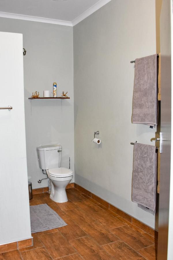 Kamaku Guesthouse Cc Otjiwarongo Dış mekan fotoğraf